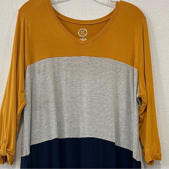 24/7 Maurices Women’s Halve Sleeve Tee Size 0X - Picture 3 of 4